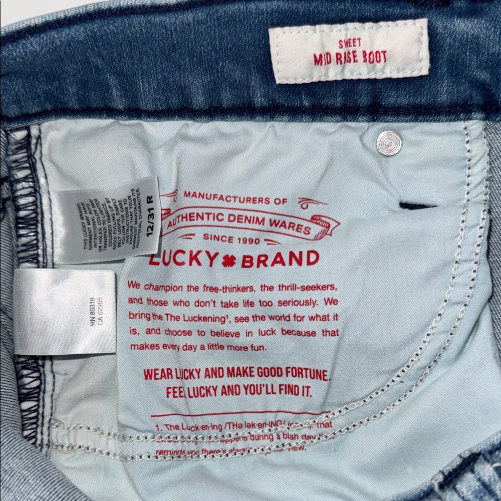 Lucky Brand Sweet Mid Rise Boot Cut Jeans Womens Size 12/31 Light Wash Denim - Picture 4 of 9
